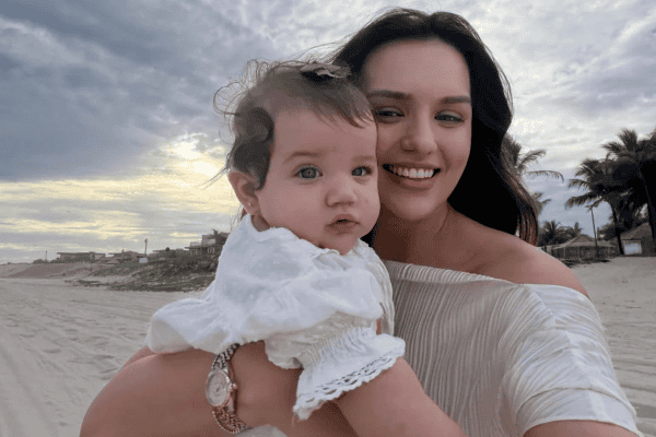 Rafa Kalimann comemora mesversário da filha Zuza com look de cowgirl