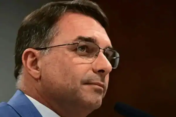 Flávio Bolsonaro: ideia de criar ministério da Segurança Pública em parceria com os estados