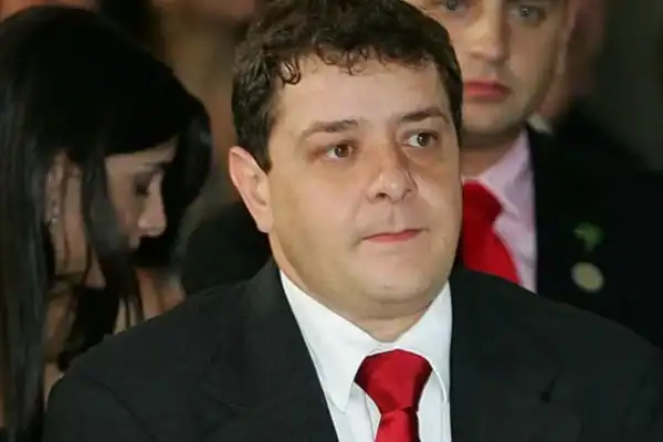 Polícia Federal revela divisão sobre Lulinha e propõe encaminhar caso à Corregedoria