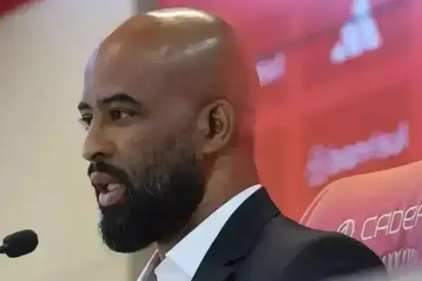 Fabinho Soldado confirma Pezzolano no Internacional, mas exige resposta imediata