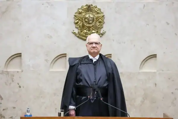 STF: Fachin assume relatoria de ação sobre conversas entre Vorcaro e Moraes