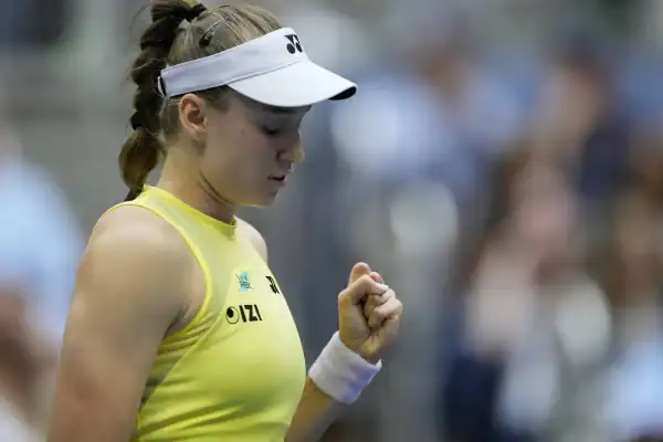Rybakina chega ao topo do ranking com vitória sobre Sabalenka e título do US Open