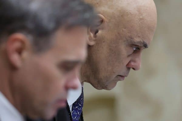 Moraes afirma haver “miscelânea procedimental” e acompanha Gilmar em julgamento no STF