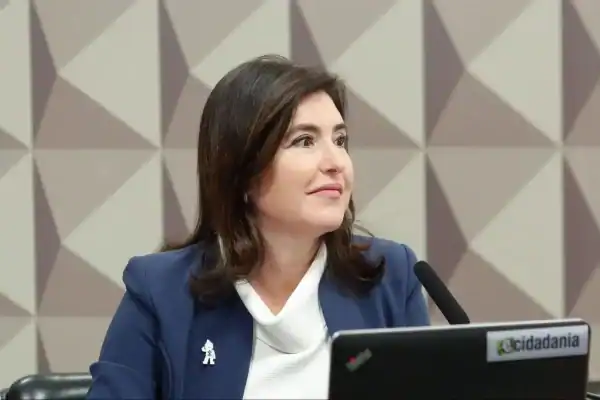 Simone Tebet defende freio de arrumação urgente e imediato no STF