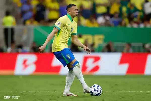 Ancelotti convoca Vanderson e ele substitui Wesley na seleção brasileira