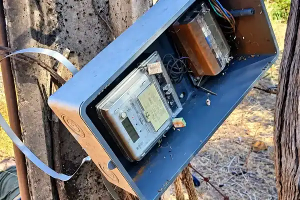Homem é encontrado sem vida em Picos sob suspeita de choque elétrico