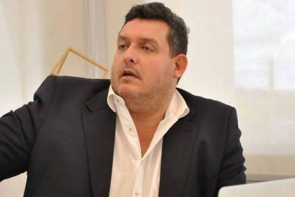 “Mario Frias pediu”: ex-marqueteiro de Flávio Bolsonaro revela repasse milionário para ‘Dark Horse’