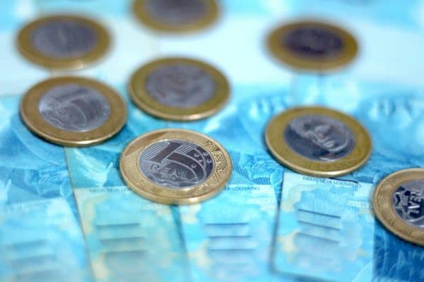 Caixa Tem terá depósitos de R$ 777 em novembro; veja quem pode receber a partir do dia 16