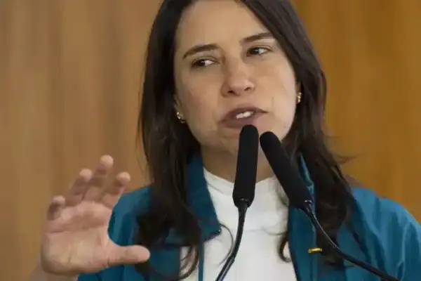 Raquel Lyra é reeleita governadora de Pernambuco em primeiro turno