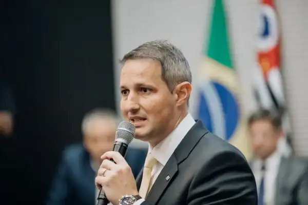 Guilherme Derrite e André do Prado são eleitos senadores por São Paulo