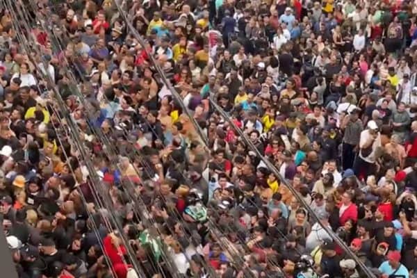 Inauguração de loja no Brás com TV por R$ 20 provoca tumulto e acionamento da PM