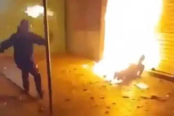 Membro do Exército é acusado de incendiar homem em situação de rua