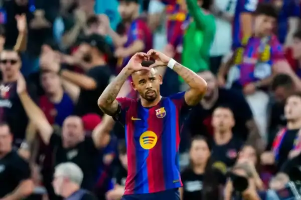 Gabriel Jesus substitui Raphinha, marca e ajuda o Barcelona a vencer o Getafe em La Liga