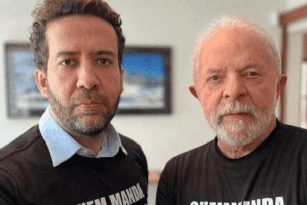 Janones anuncia live de 24 horas após debate da Globo com missões para reeleger Lula
