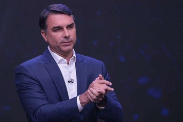 Governadores eleitos do Sul vão acompanhar Flávio Bolsonaro no debate da Globo