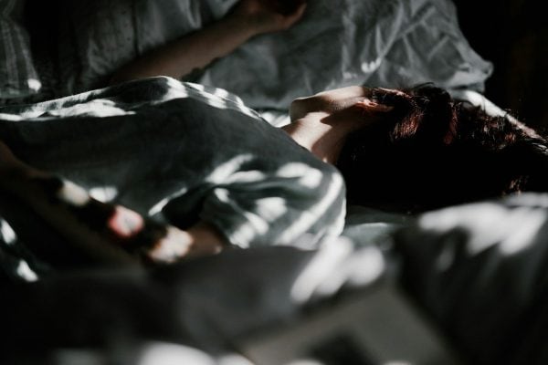 Quer dormir melhor? Protocolo reúne hábitos simples que podem transformar suas noites
