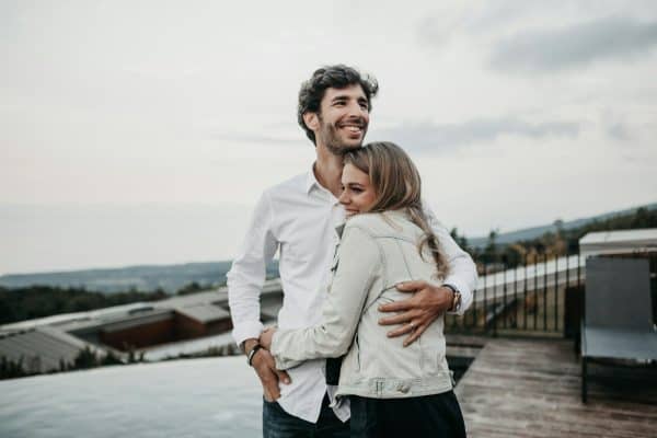 Ciência aponta diferença de idade que pode favorecer relacionamentos; veja o que diz estudo