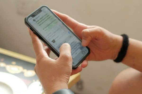 WhatsApp começa a barrar celulares desatualizados e usuários podem perder o acesso